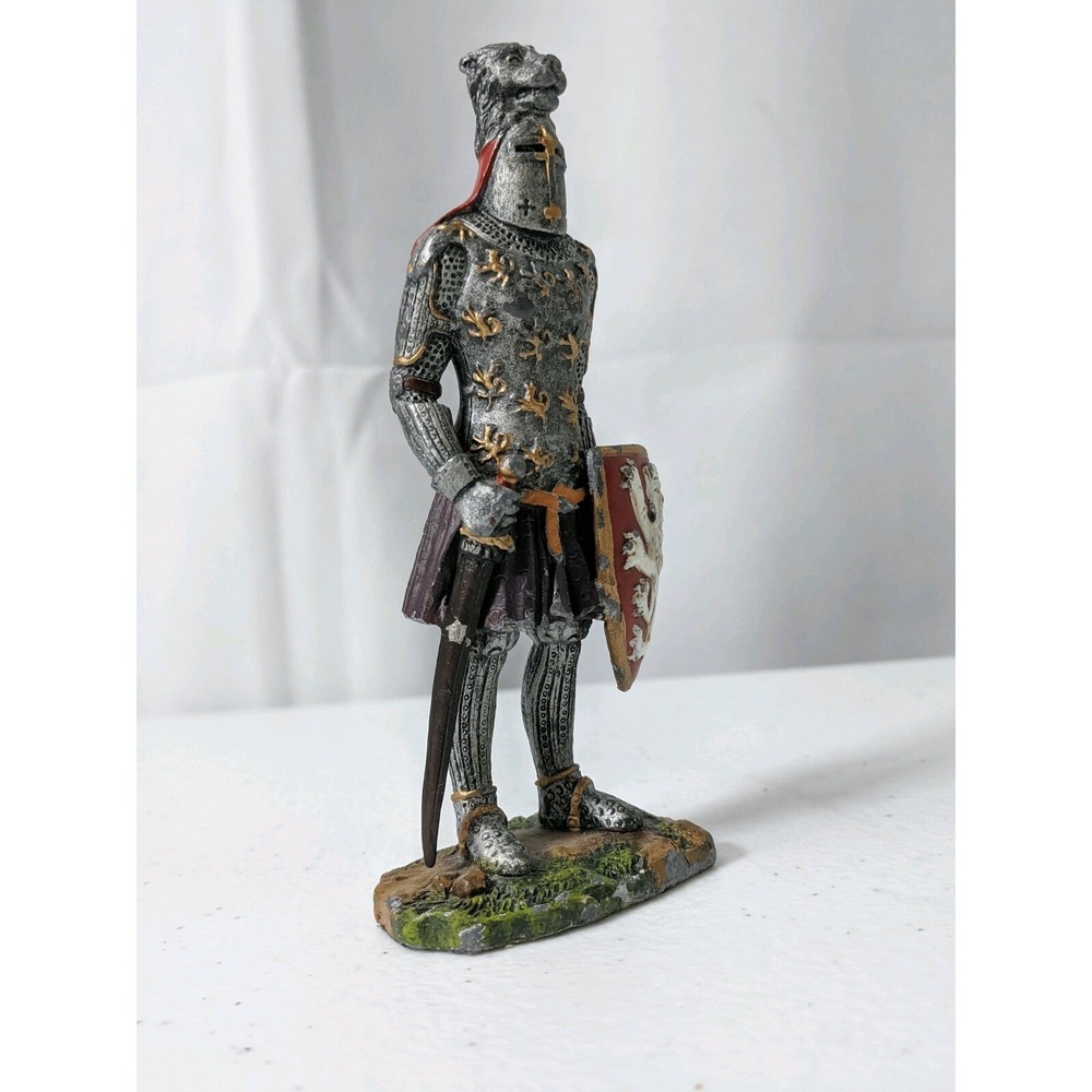 Vintage Pewter Steel‎ Miniature figurine hand painted knight with lion shield